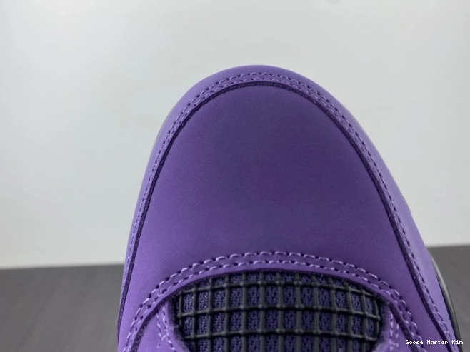 766296 FAMILY) LN4 AND PURPLE 4 JORDAN RETRO (FRIENDS SCOTT TRAVIS 0705